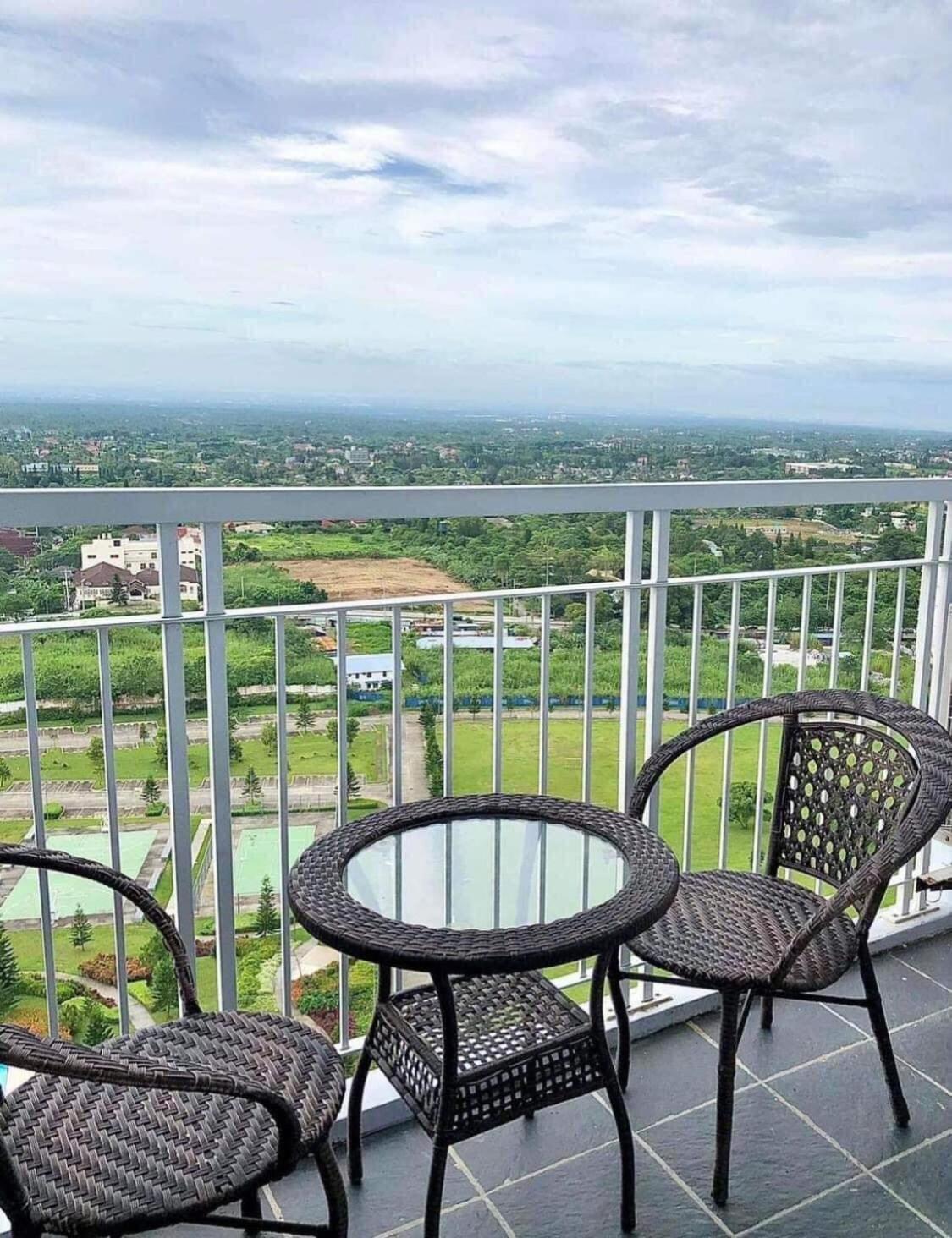 Jrt Suites Tagaytay Tagaytay City Exterior photo